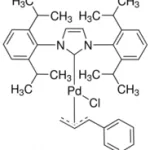 Structure of [1,3-Bis(2,6-diisopropylphenyl)imidazol-2-ylidene]chloro[3-phenylallyl]palladium(II) CAS 884879-23-6